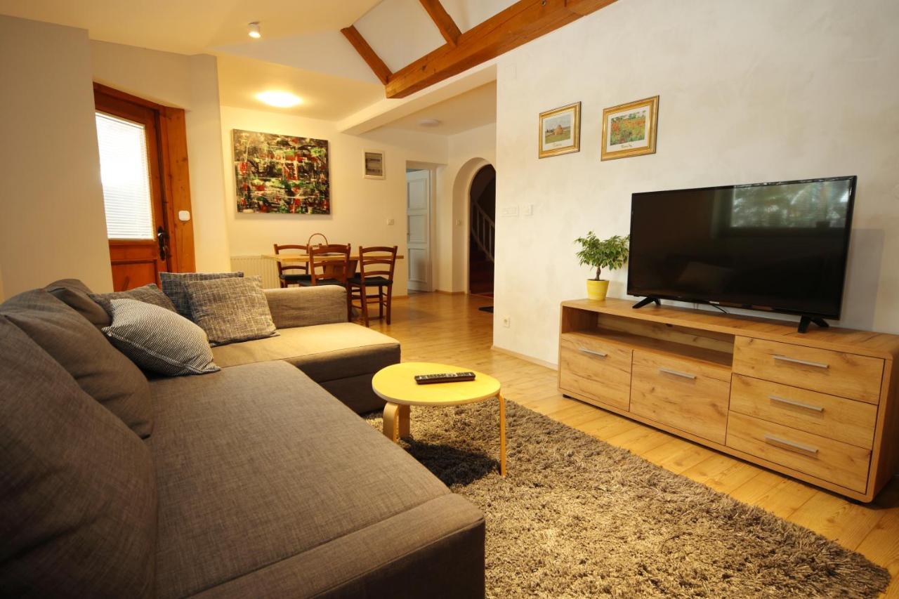 Vila Edelweiss Rooms&App Kranjska Gora Esterno foto