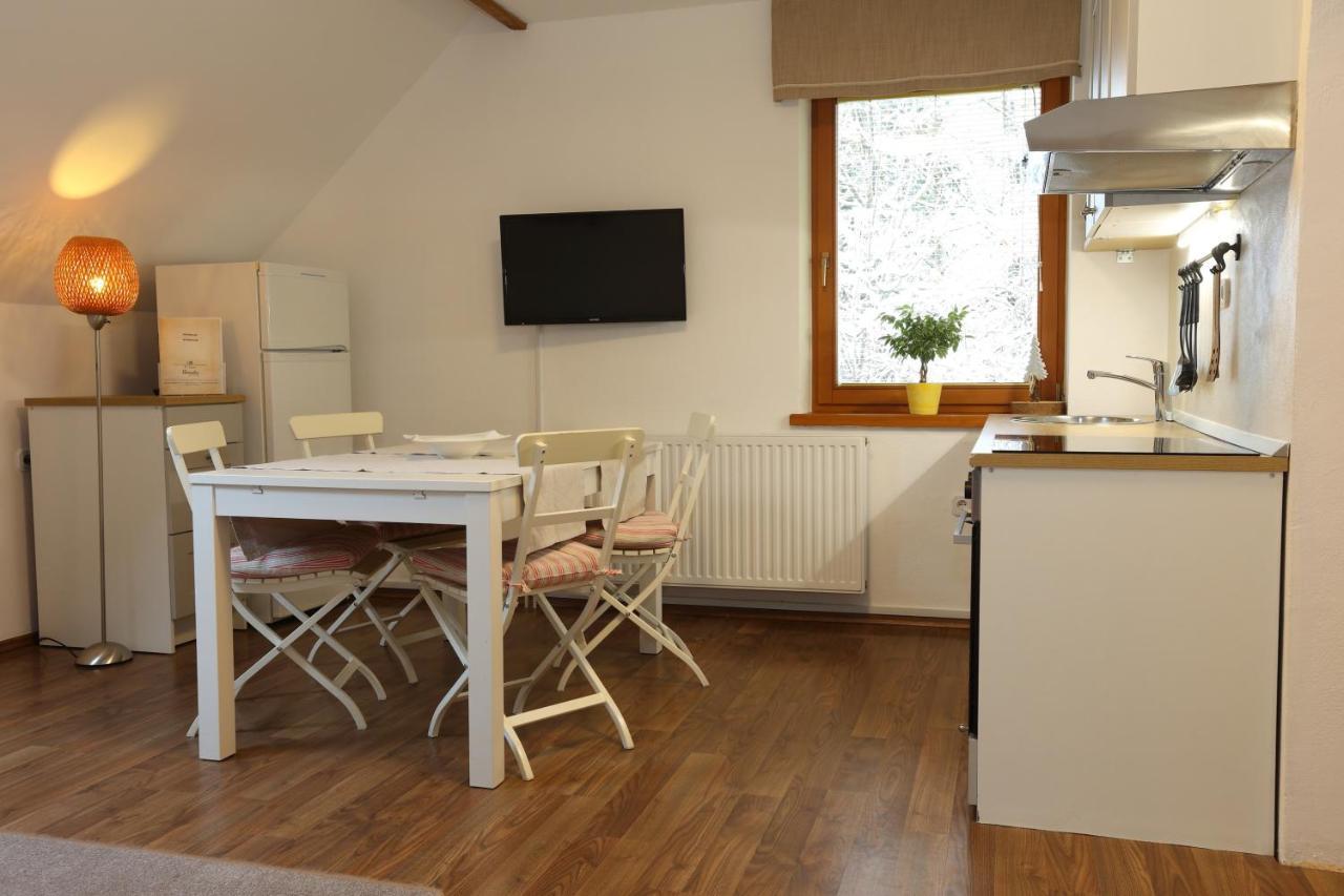 Vila Edelweiss Rooms&App Kranjska Gora Esterno foto