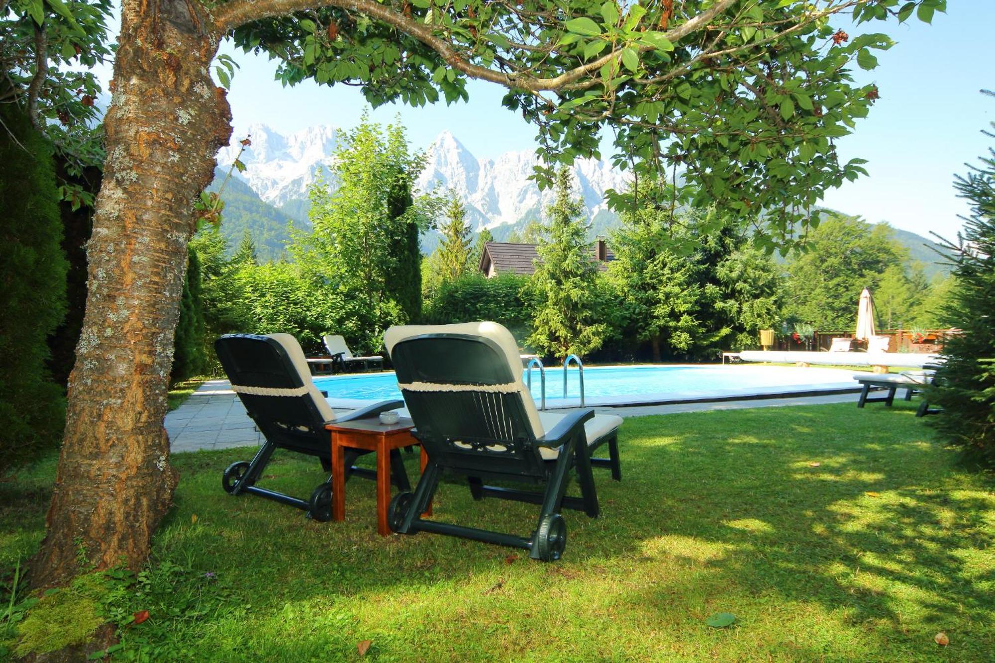 Vila Edelweiss Rooms&App Kranjska Gora Esterno foto